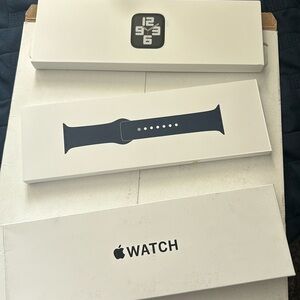 *NEW* Apple Watch SE GEN 2 44 mm